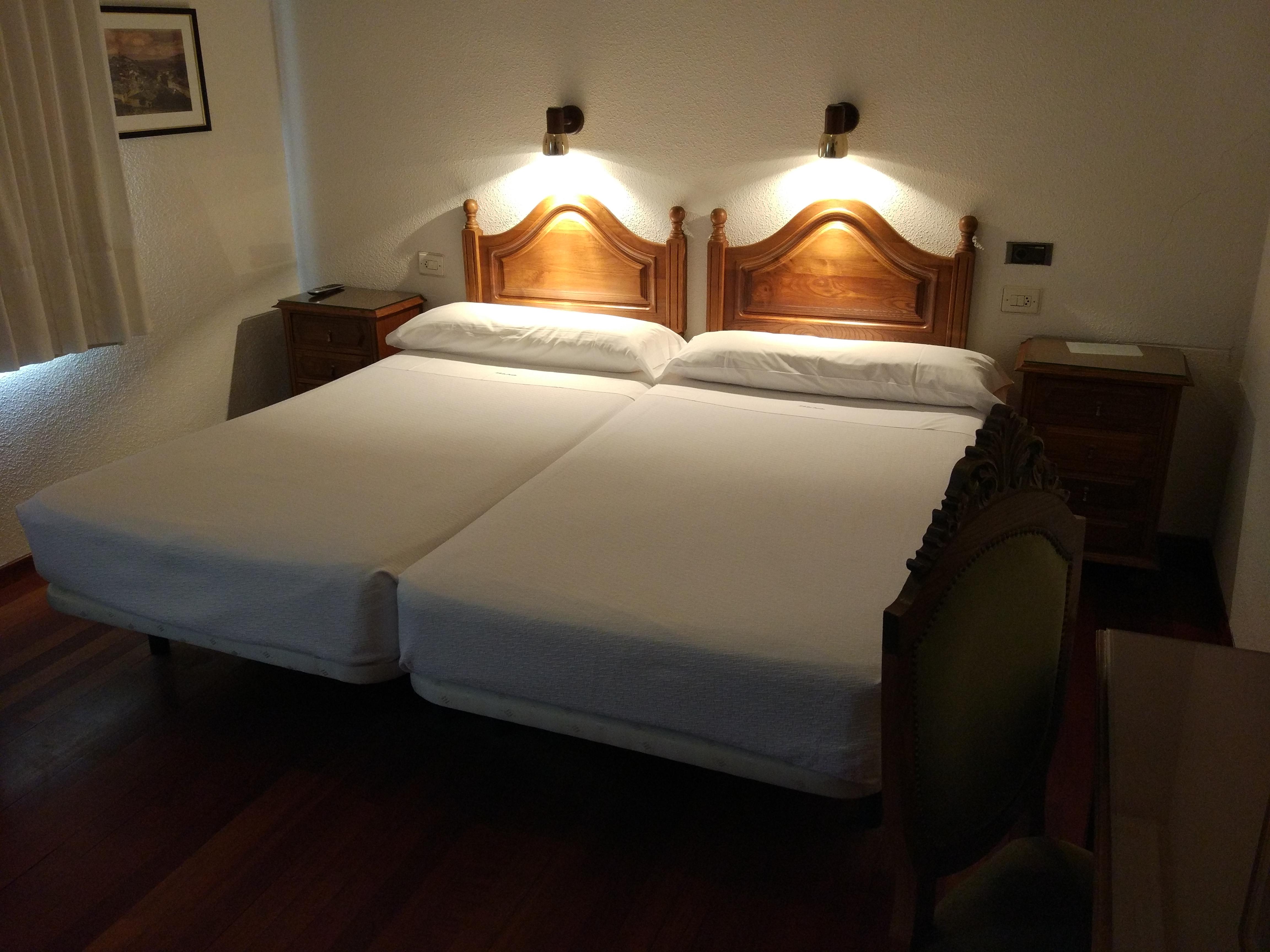 Hotel Los Perales Puebla de Sanabria Eksteriør billede