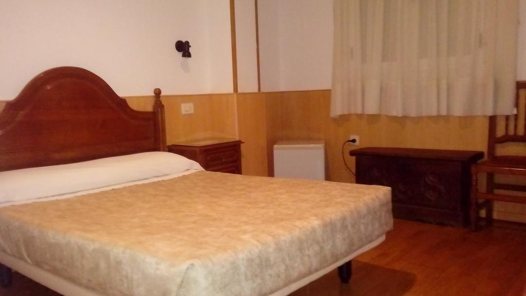 Hotel Los Perales Puebla de Sanabria Eksteriør billede